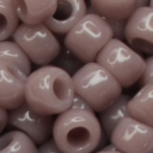 TOHO 15/o Round-Purple Opaque #15T52